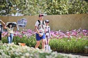 BIB: 
                            <button type="button" onclick="openModal(27795760)" class="btn btn-primary btn-sm float-right btn-popup" data-toggle="modal" data-target=".modal-high-quality">
                        <i class="fas fa-shopping-cart"></i> Add to Cart
                    </button>
                                            <button type="button" onclick="isThisMe(27795760, true)" class="btn btn-success btn-sm float-right btn-popup btn-isme hidden" data-toggle="tooltip" data-placement="bottom" title="นี่คือรูปของคุณใช่ไหม คลิกที่นี่เพื่อเอาเข้าอัลบั้ม">
                        <i class="fas fa-plus"></i> Add to album
                    </button>
                    <button type="button" onclick="isThisMe(27795760, false)" class="btn btn-warning btn-sm float-right btn-popup btn-isnotme hidden">
                        <i class="fas fa-ban"></i> Remove from album
                    </button>